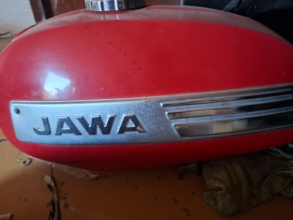 Продам бак и другие запчасти ява 634