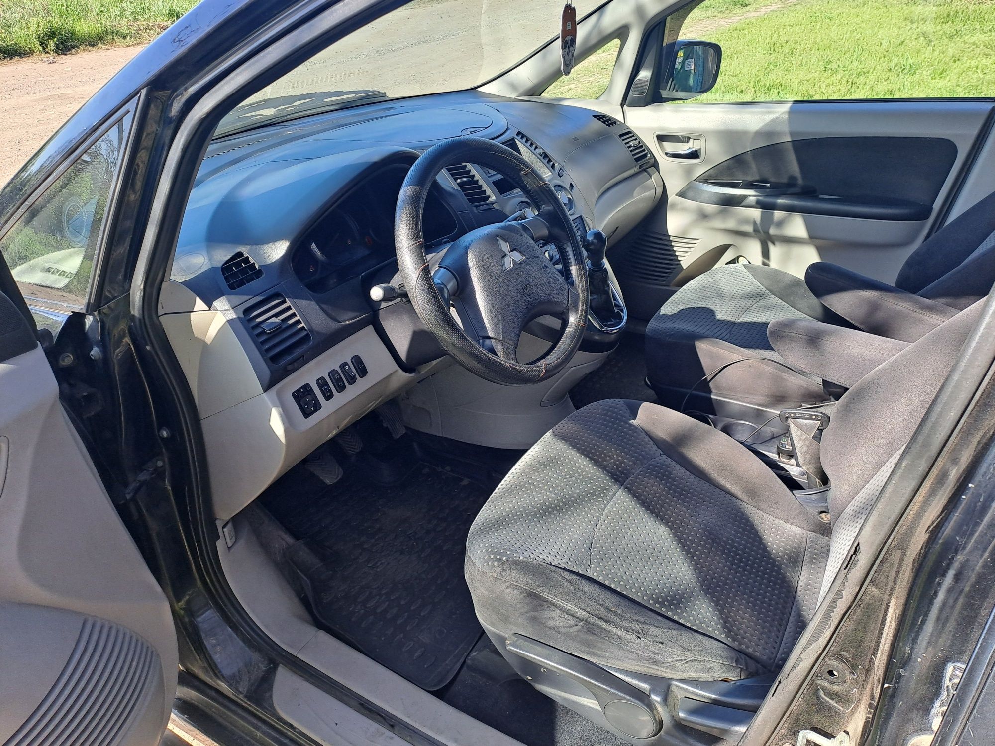 Продам Mitsubishi Grandis 2.0 Diesel