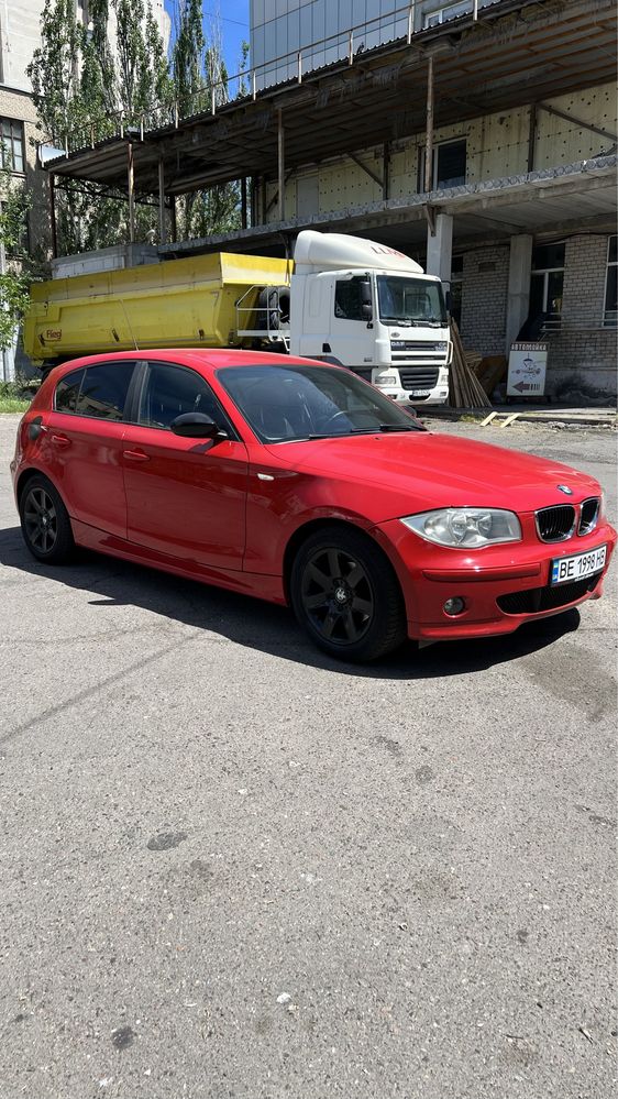 BMW 1 серії 2.0 БЕНЗИН.Автомат