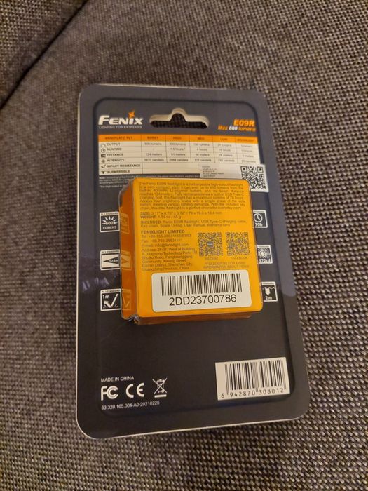 Nowa latarka Fenix e09r 600 lumenów 124m
