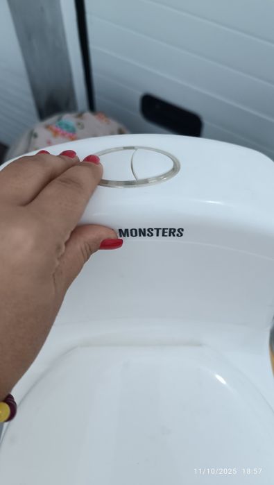 Sanita criança portátil como nova