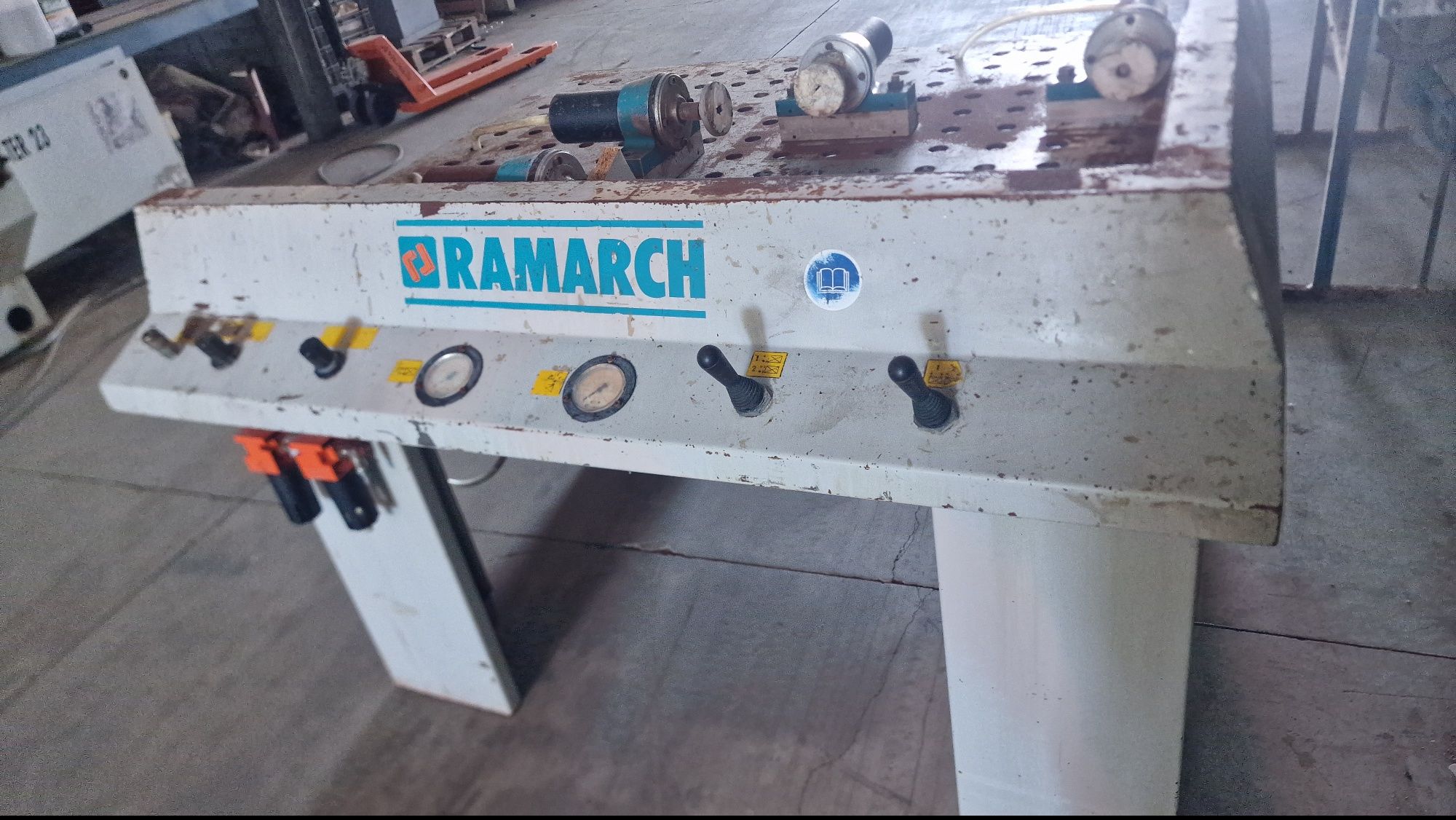Prensa para gavetas moveis maquinas de carpintaria