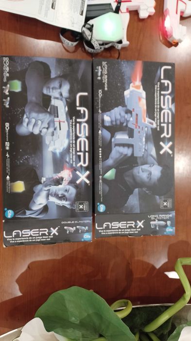2 Pistolas e Blaster Laser X