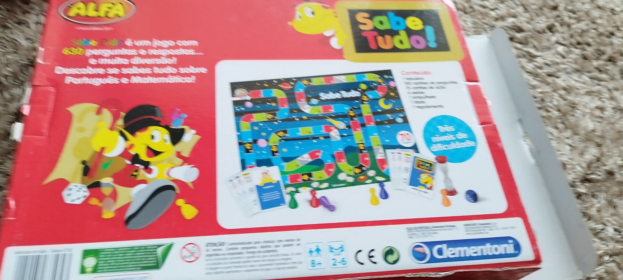 Jogo de tabuleiro Alfa Sabe Tudo