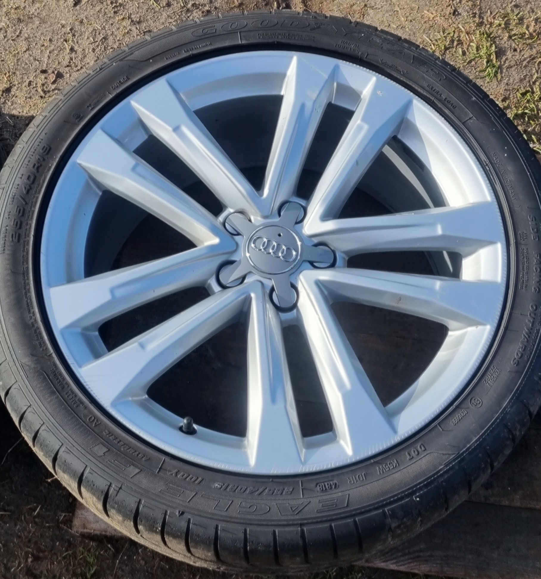 Felgi aluminiowe oryginał Audi 5x112 4G0 A6 C7 A7 19" 8.5J et45 otwór