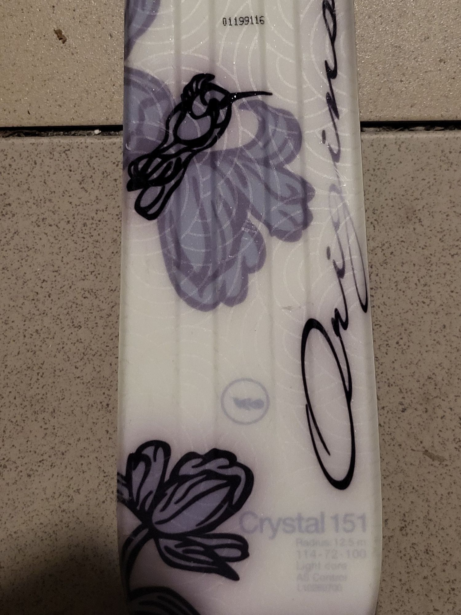 Narty  Salomon Crystal 151
