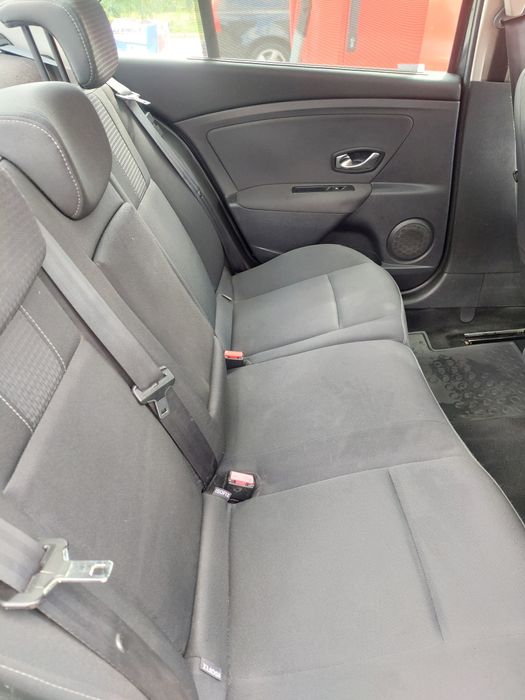 Рено Флюенс 2011р. 1.6 автомат, газ/бензин