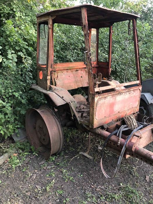 Продам трактор Т16