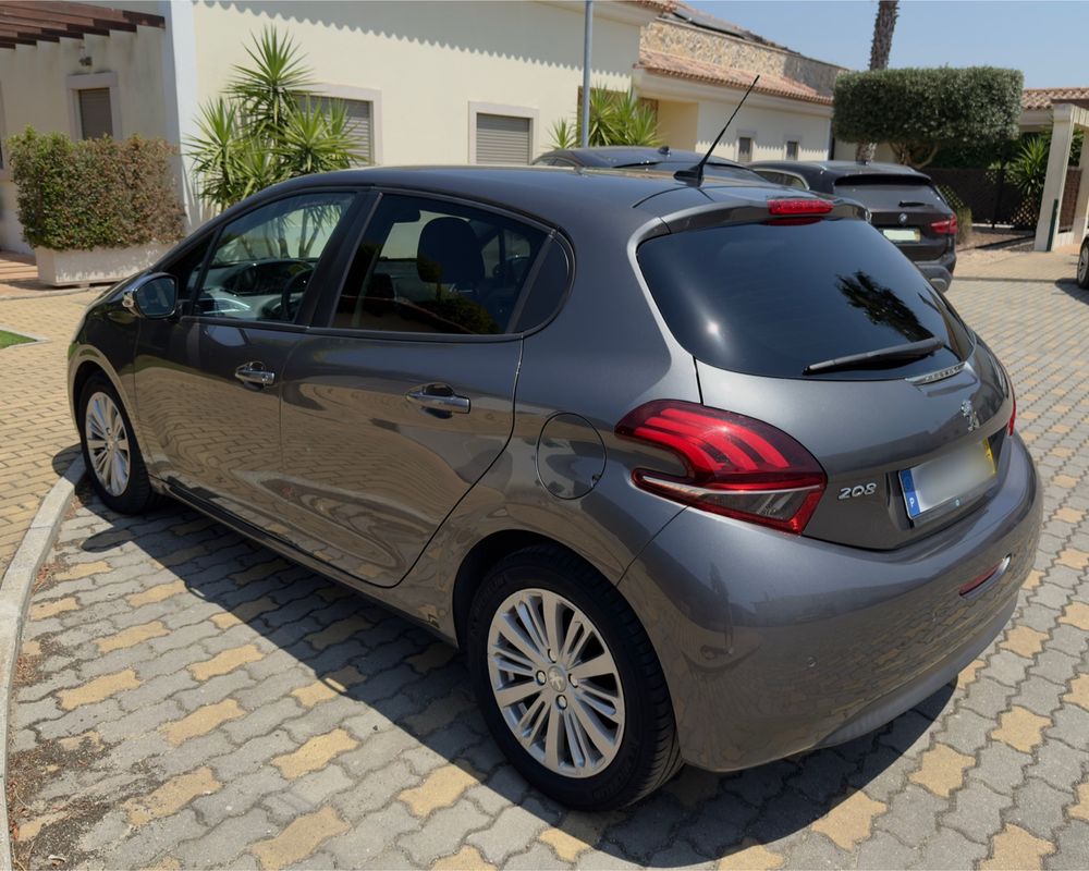 Peugeot 208 1.2 Puretech Signature, Utilitário, Citadino, Económico