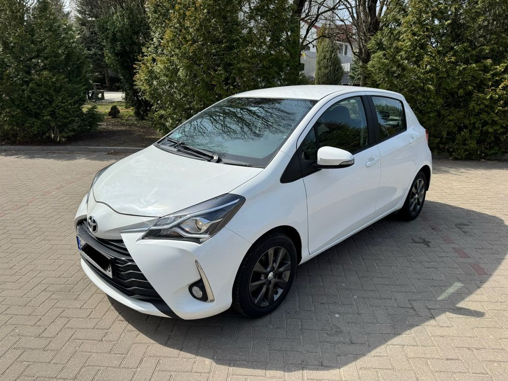 Toyta Yaris benzyna 2017 rok 56000km przebiegu !! Klima