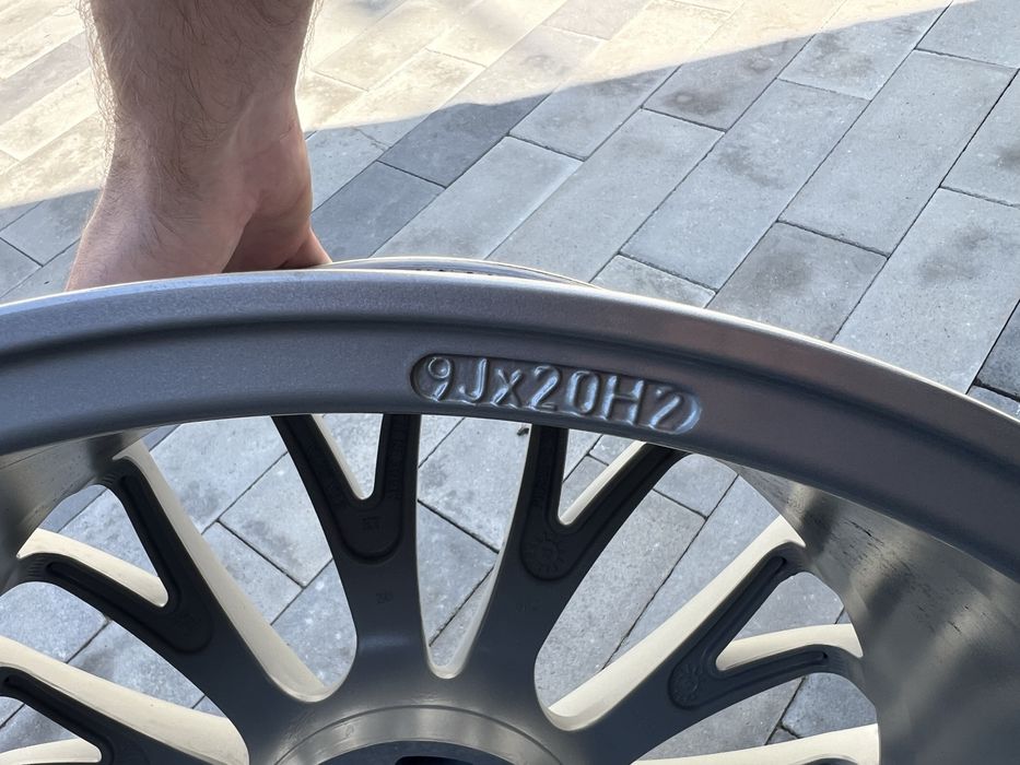 Диски 20R 5x112 9J ET30 DIA66.6 Audi Mercedes BMW Skoda
