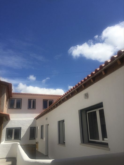 T3 com parqueamento sem mobilia p/ arrendar