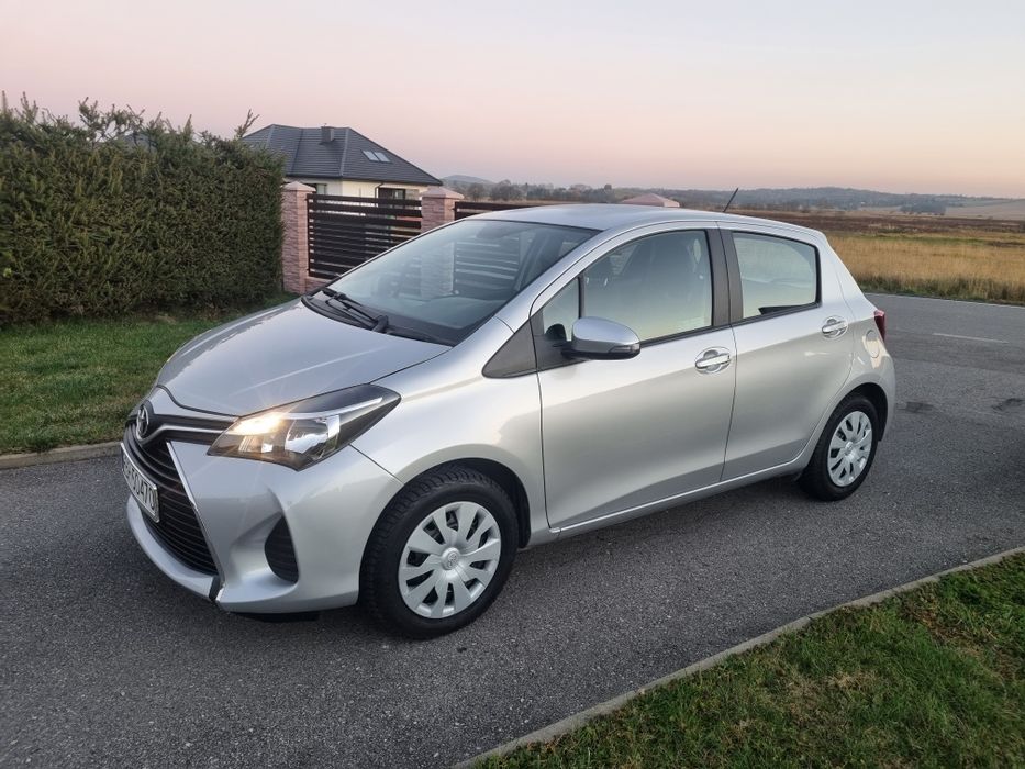 Toyota Yaris 1.3 benzyna 56400 km.