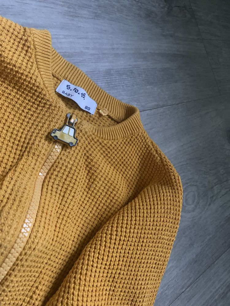 Sweter musztardowy rozmiar 80