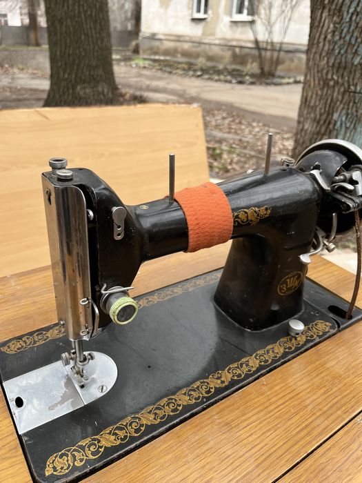 Швейна машина «Орша» ЗШМ