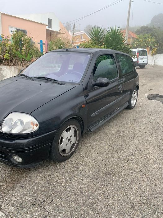 Renault clio  1.6 ano 99
