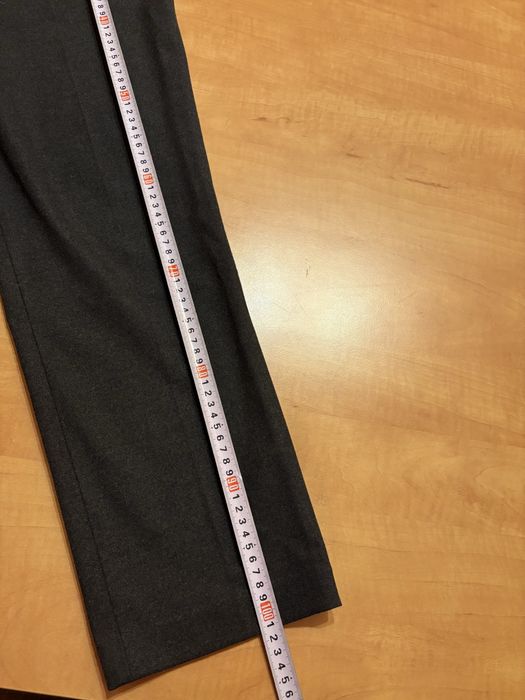 Жіночі штани з вовни