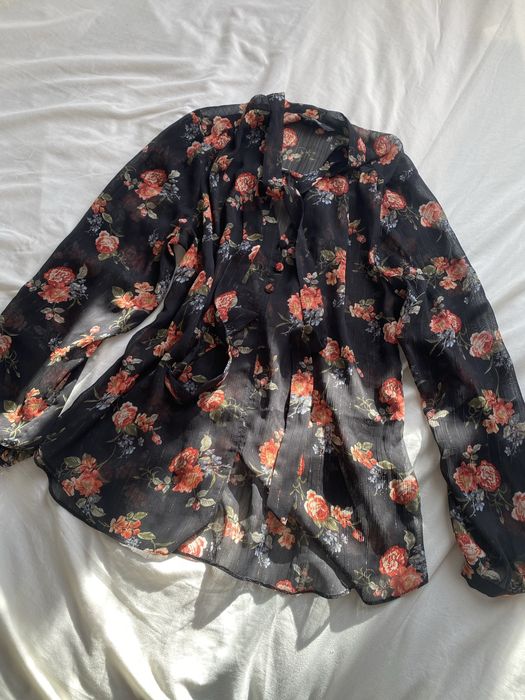 Блуза-сорочка в квітковий принт