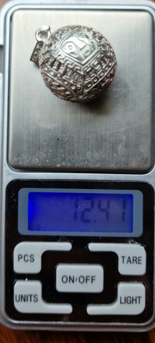 Продам уникальное украшение 950 пробы