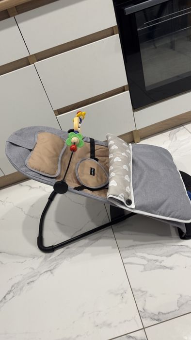 НОВІ 2 шт Шезлонг гойдалка для малюків новонароджених  качеля крісло