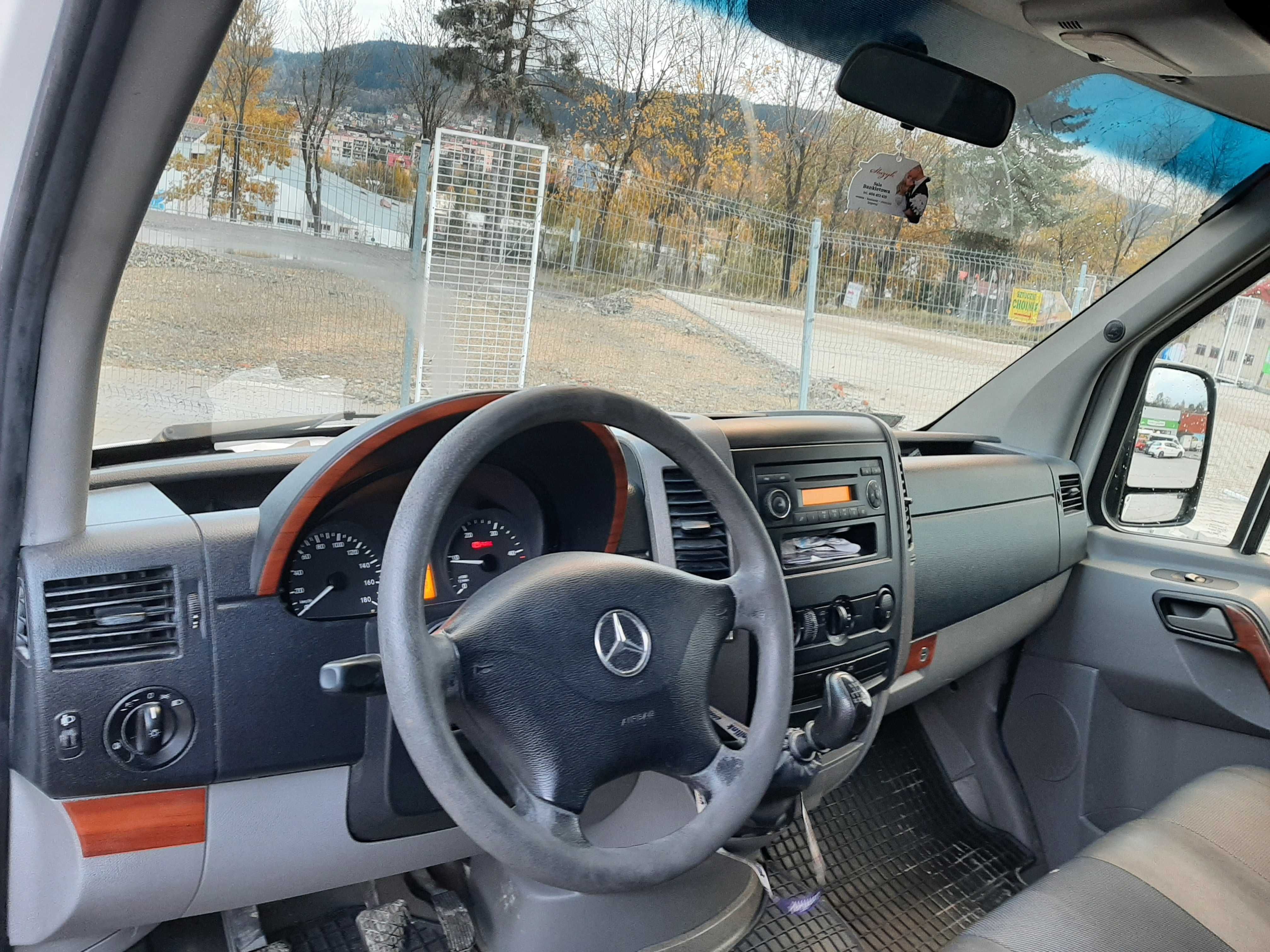 Mercedes Sprinter 2.2 9 - osobowy VIP zamiana na większego busa