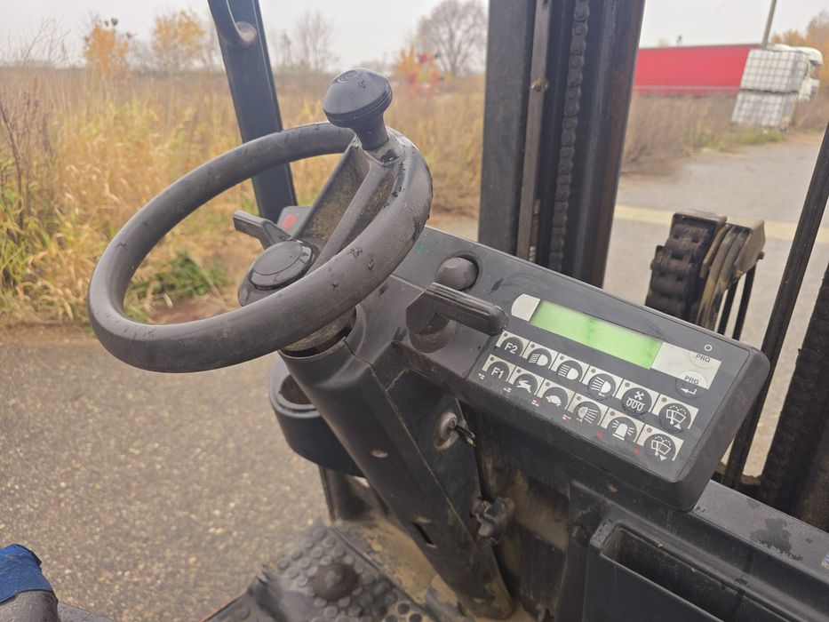 Wózek widłowy widlak still R70-20T