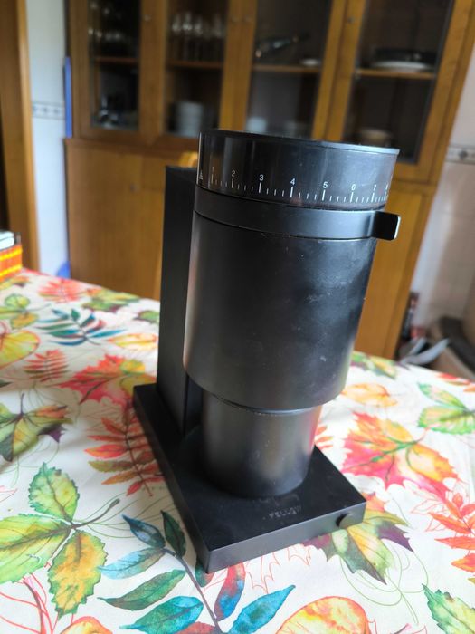 Moinho de Café Fellow Opus