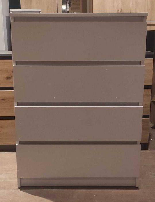 NOWOCZESNE ZŁOŻONE KOMODY - w atrakcyjnych cenach