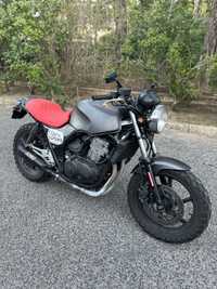 Honda CB 500 em bom estado