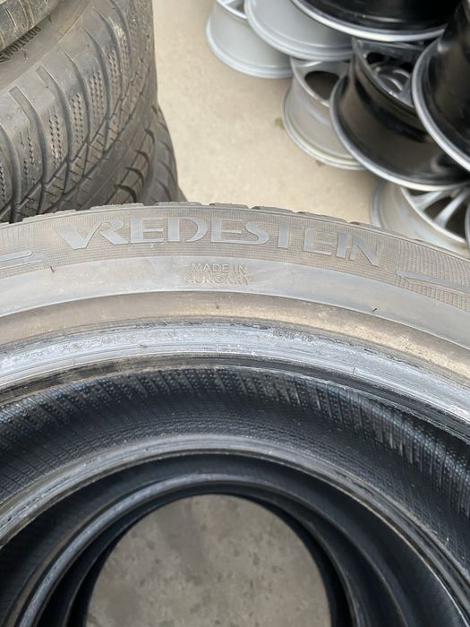 Шини 235 45R19 99V Vredestein Wintrac pro