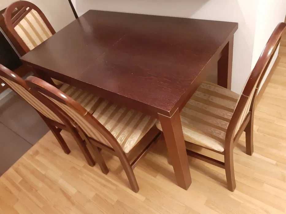 Stół z krzesłami - odbiór po 16 grudnia 2023 r.
