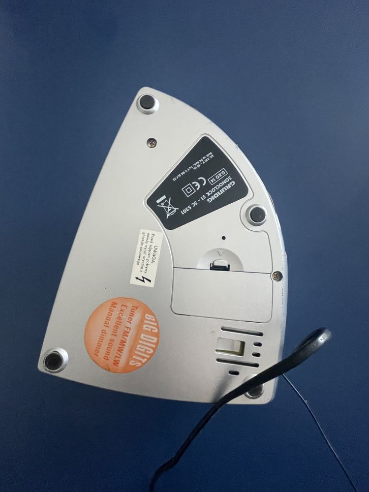 Despertador Grundig