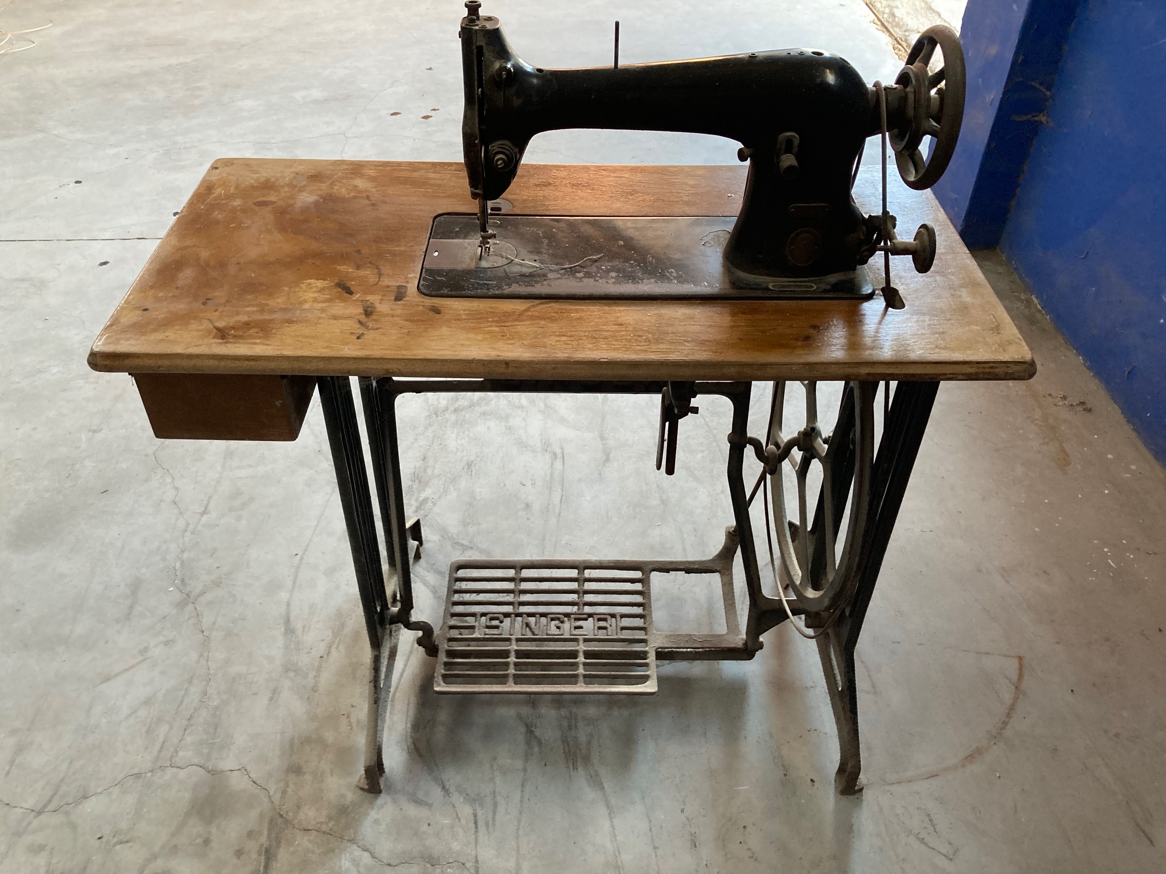 Máquina antiga de costura