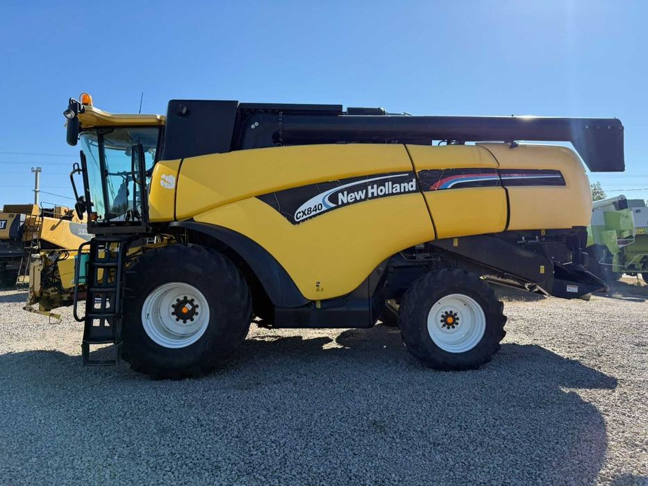 Зернозбиральний комбайн New Holland CX840