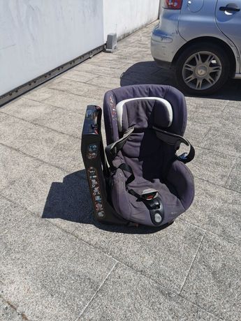 Cadeira Auto Axiss da Bébé Confort