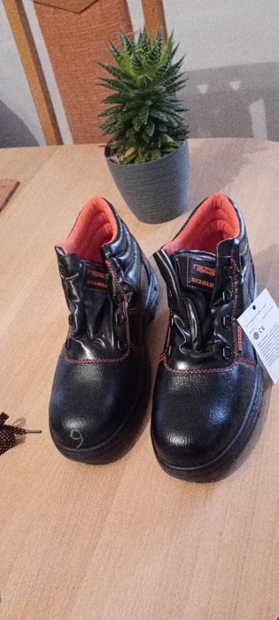 Buty robocze rozmiar 46