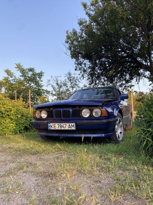 Продам бмв е34 525