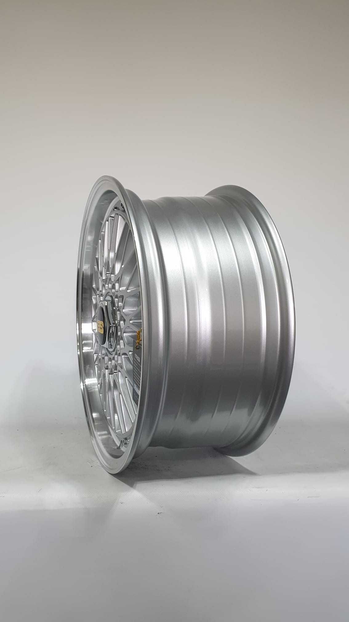 JNCN138-140-Jantes 18  Réplicas BBS Peugeot BMW