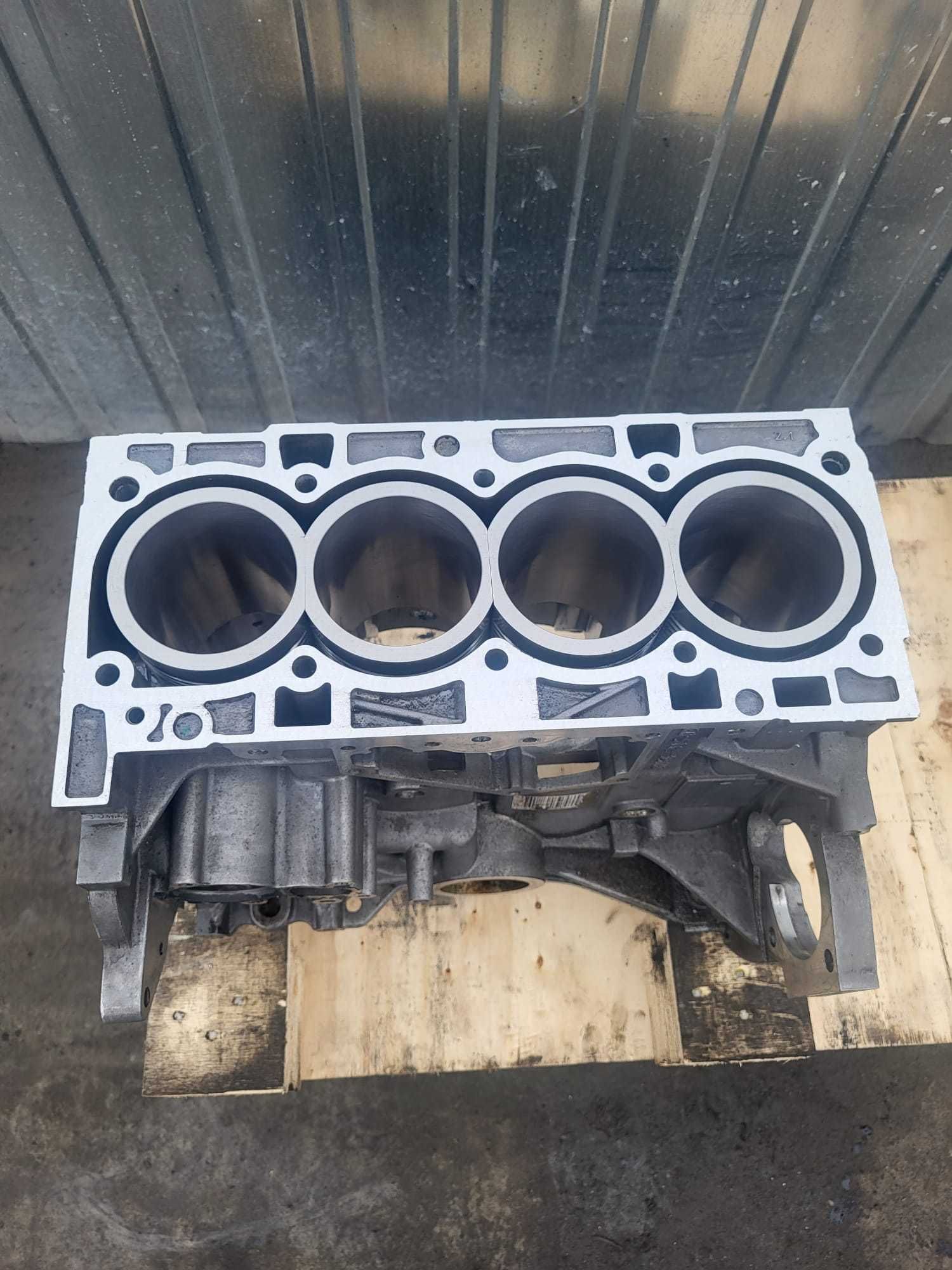 Silnik 1.5 1.6 2.0 2.3 EcoBoost regeneracja tulejowanie tuleje mokre