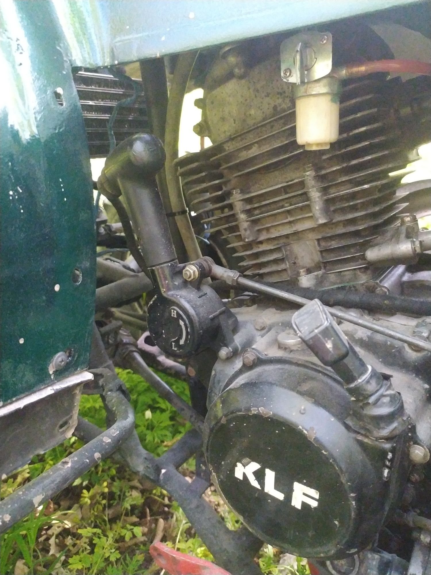Продам  квадроцикл Kawasaki KLF 300