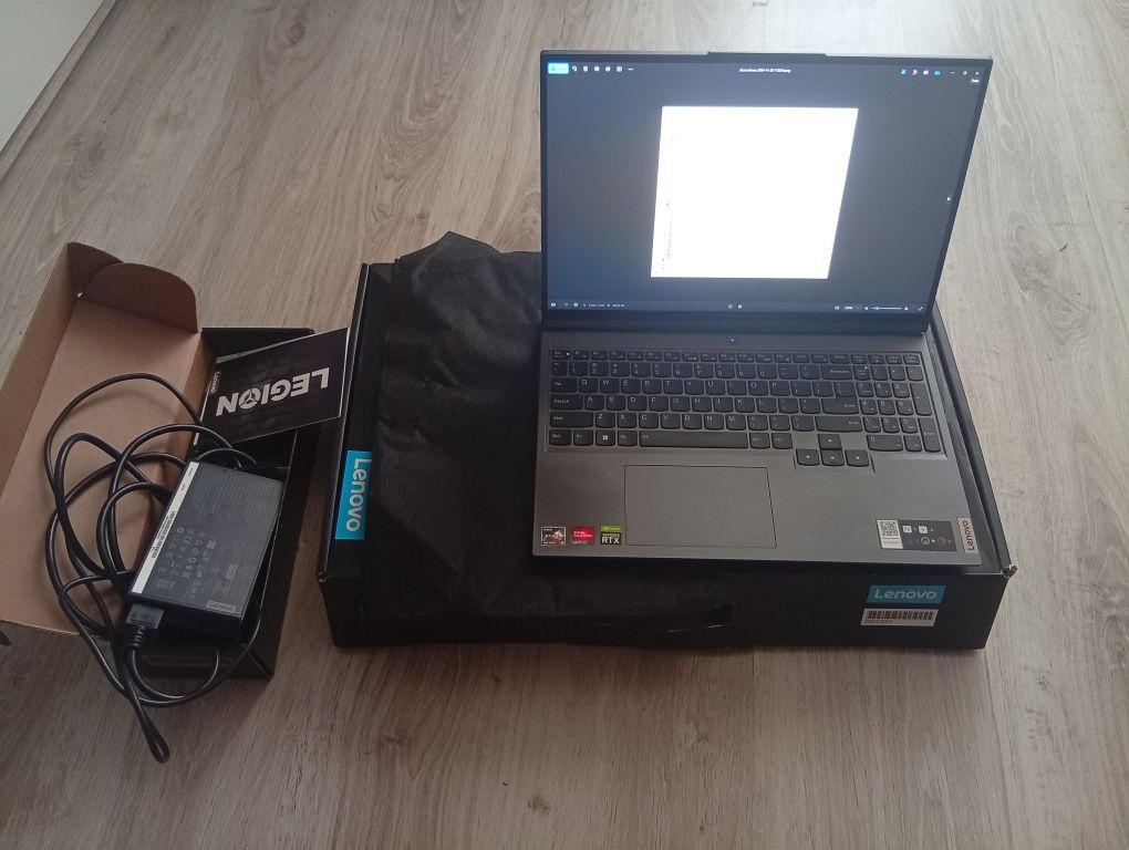 Lenovo Legion 5 Pro - RTX 3060 / Ryzen 5 / 16GB / 512GB SSD /