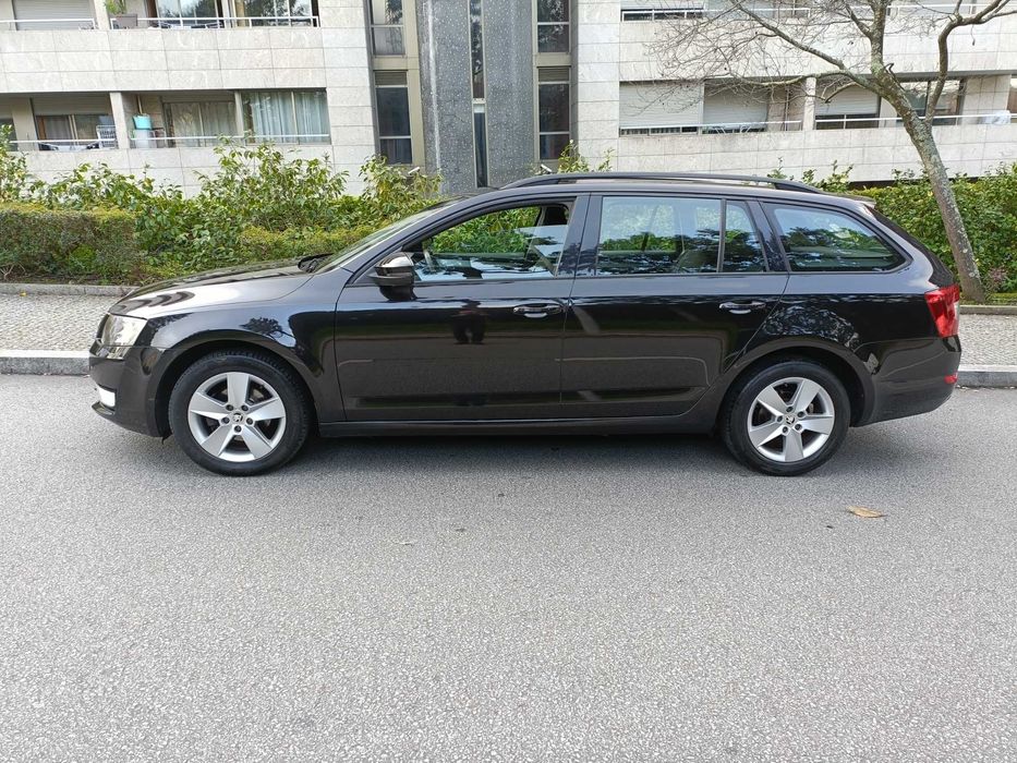 Skoda Octávia Break 1.6TDI Ambition Pack Confort