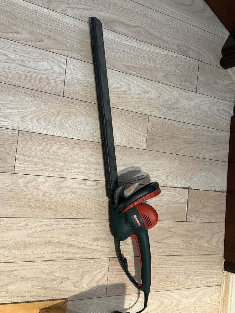 Elektryczne nożyce do żywopłotu Metabo HS 8465 S