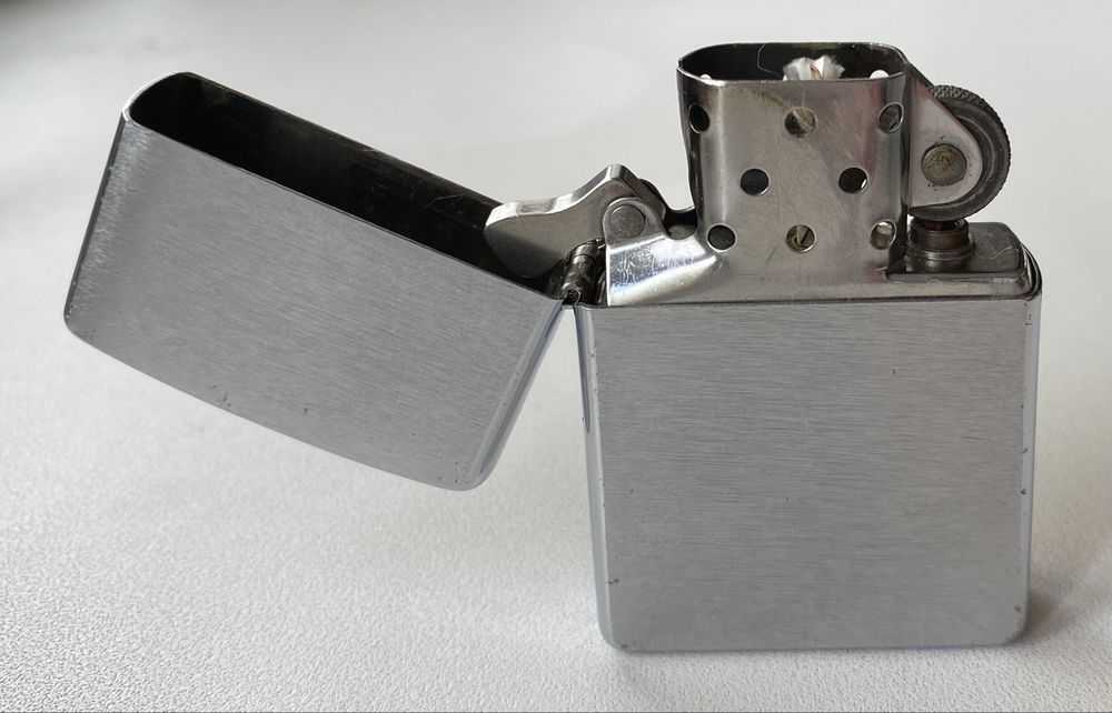 Зажигалки ZIPPO.