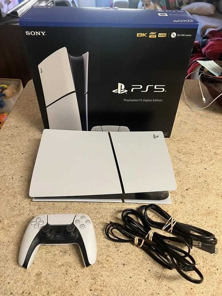Ps5+Podstawa chłodzaca + Premium2,5 roku + 2 kontrolery Ps Access