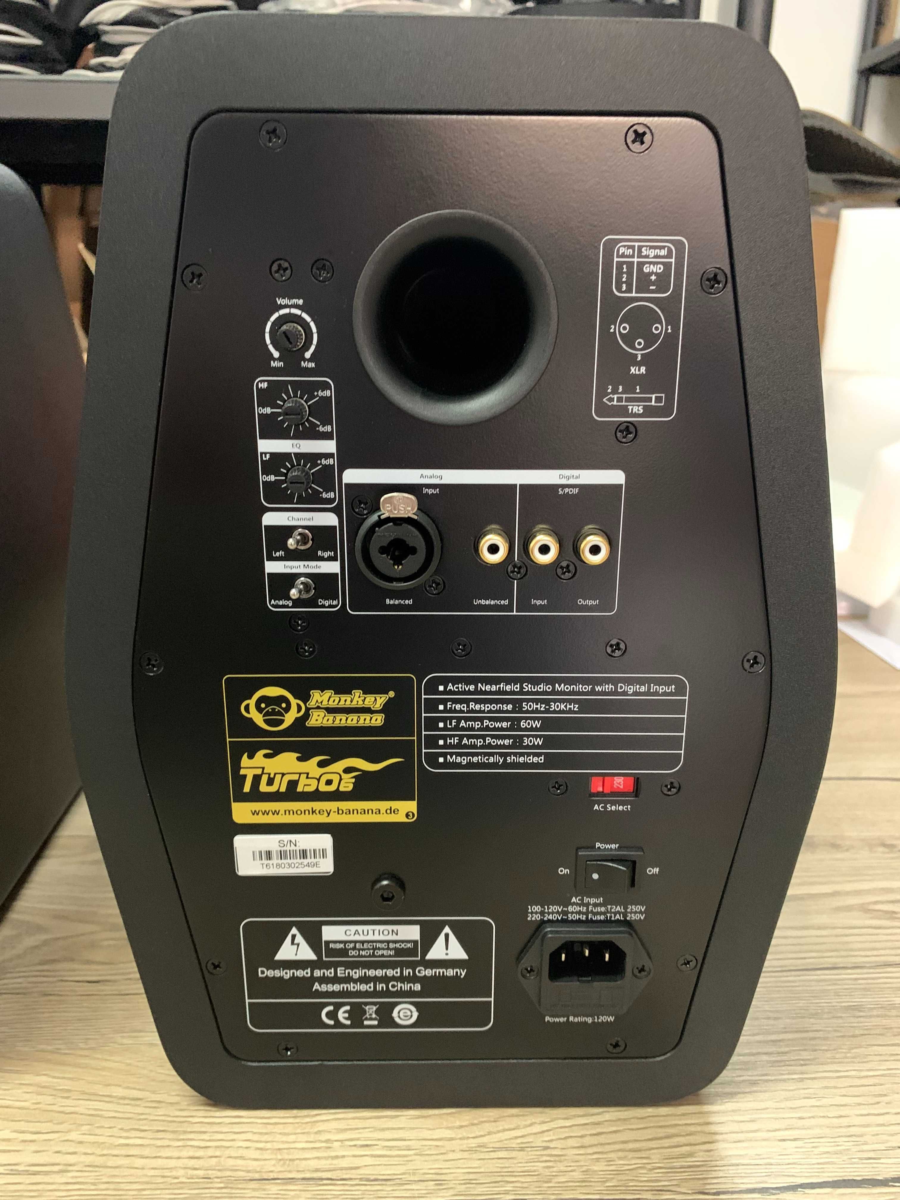 Monkey Banana Turbo 6 - kolumny