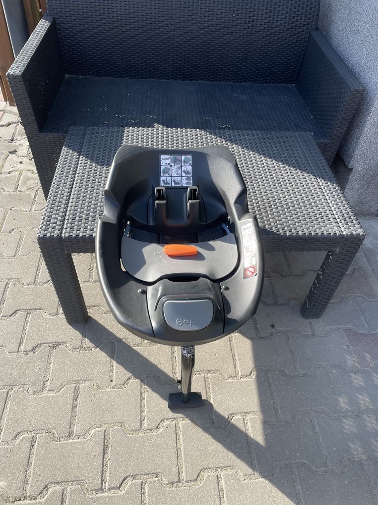 Cybex Cloud Q Stardust Black - fotelik, nosidełko