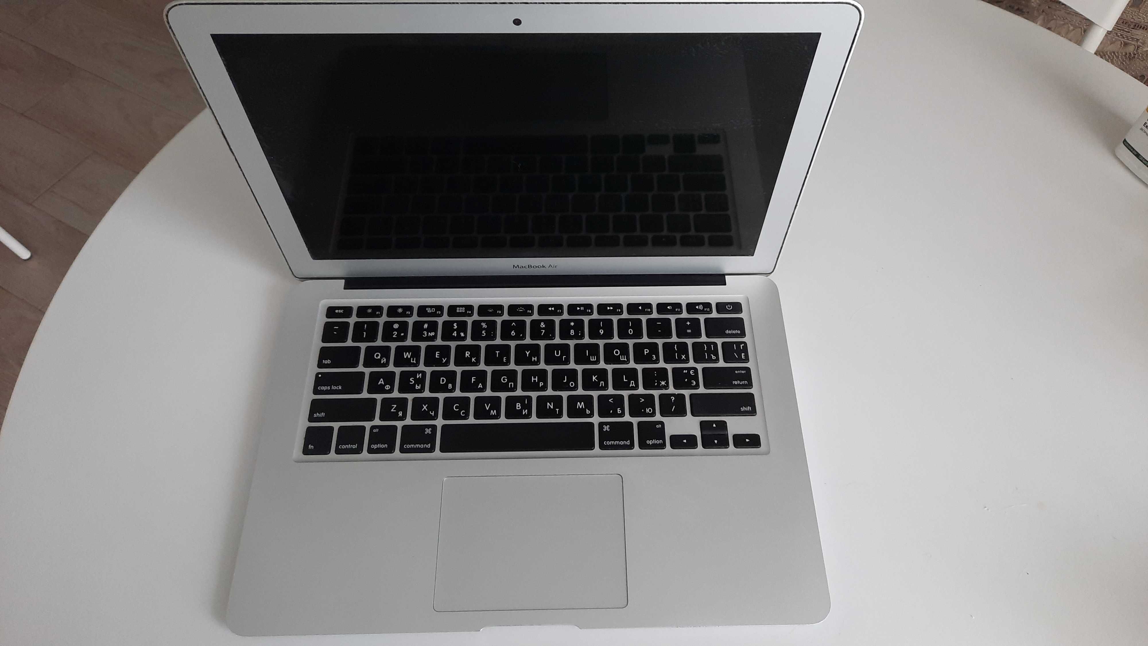 MacBook Air 13 дюймів early 2015 i5/8/128