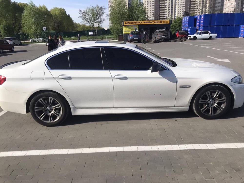 Продам BMW 528