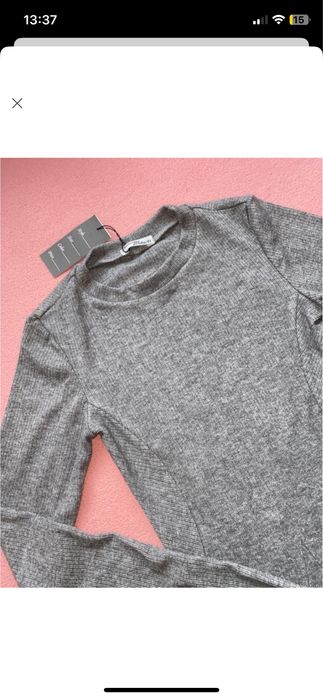 Трендове трикотажне плаття в рубчик